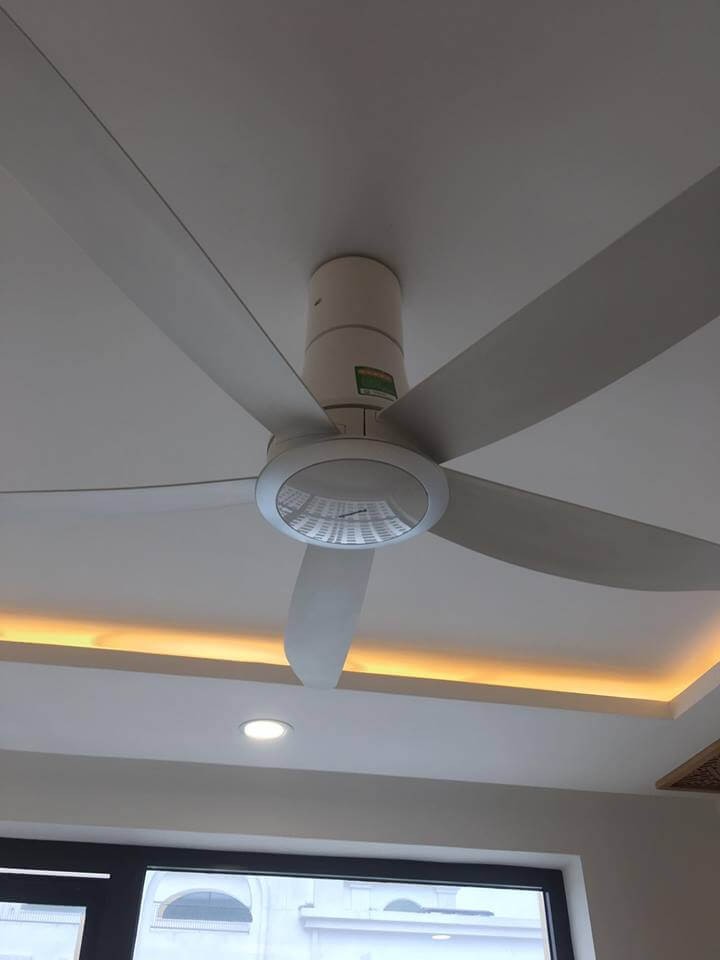 Quạt trần 5 cánh Panasonic F-60TDN có remote