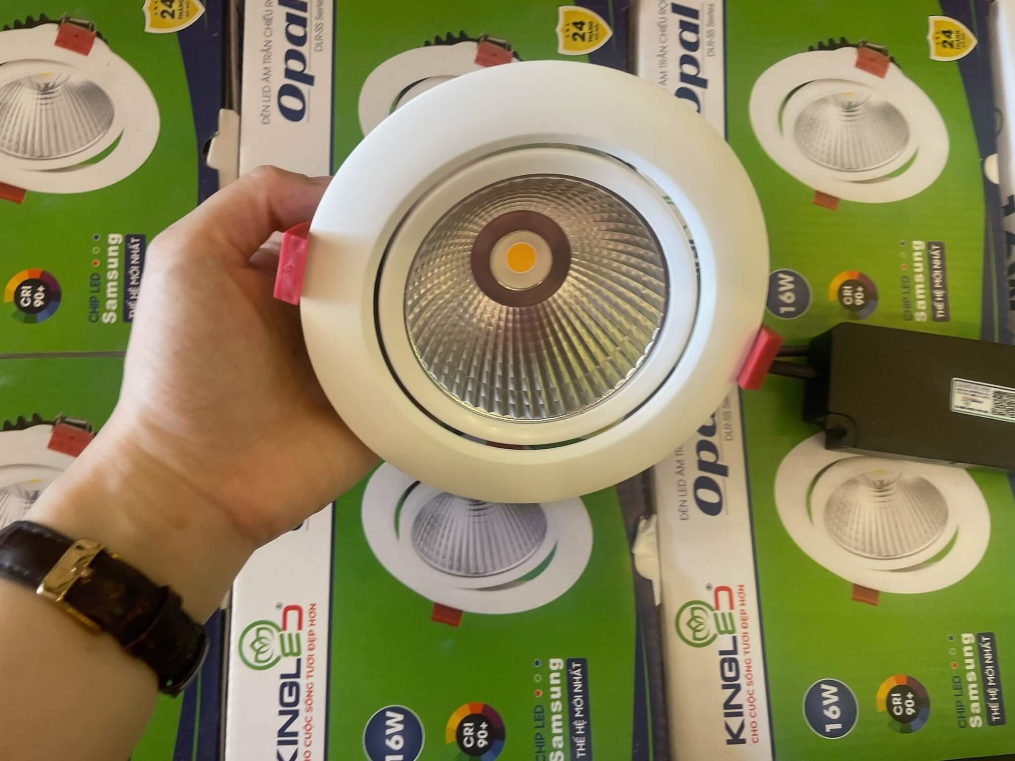 Đèn LED Âm Trần Chiếu Rọi Opal 20W Spotlight