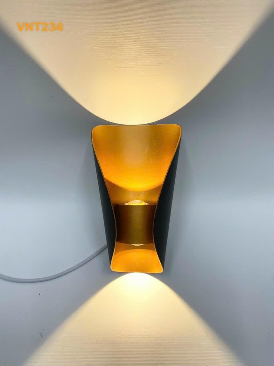 Đèn Vách Led VNT234