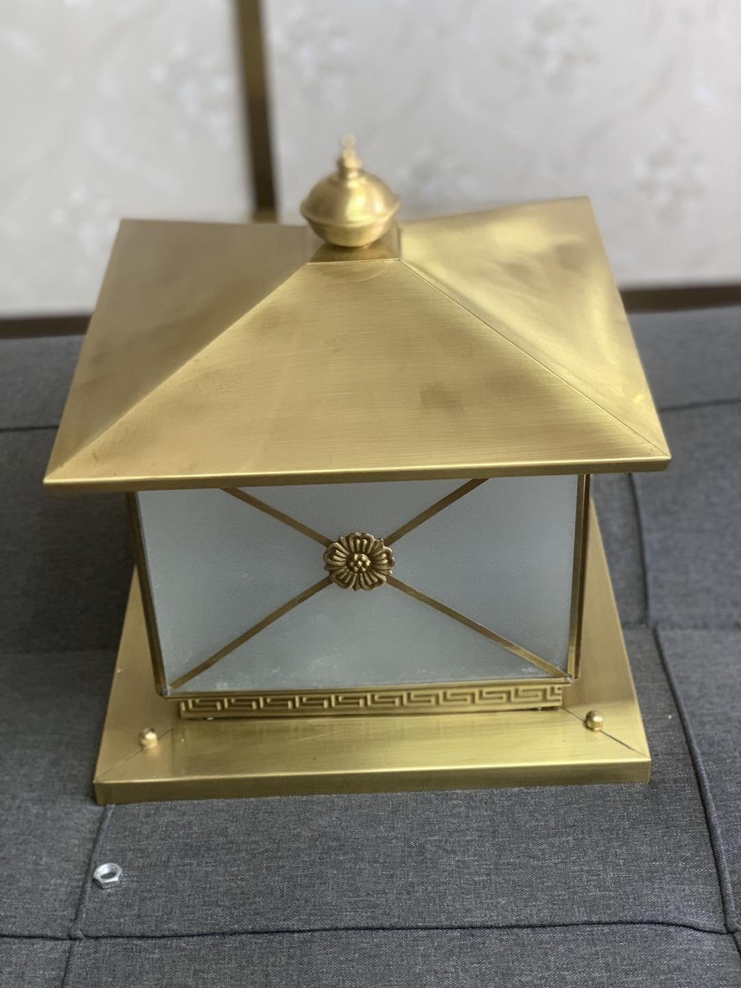 Đèn Trụ Cổng Đồng DT05